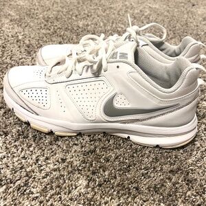 Nike T-Lite XL Women’s Sneakers Size 10